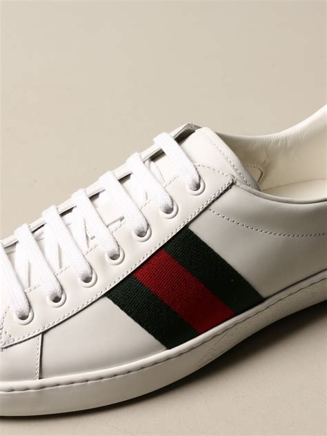 scarpe gucci uomo basse semplici|gucci sneaker bianco.